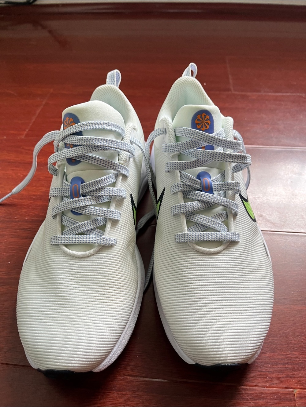 NWT Nike sneakers Downshifter 12 'Summit White Lime Blast'DD9294-104
